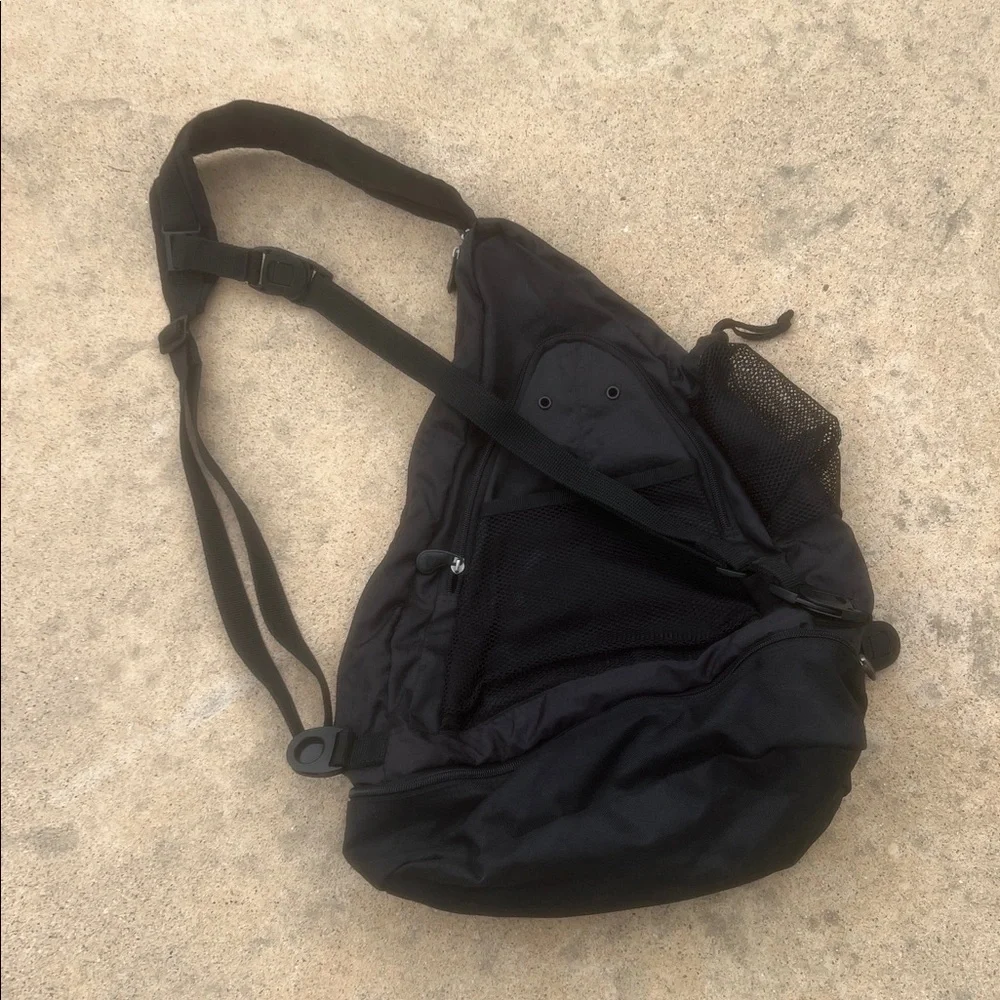 AmeriBag Unisex Large Black Nylon Healthy Back Messenger Backpack Bag